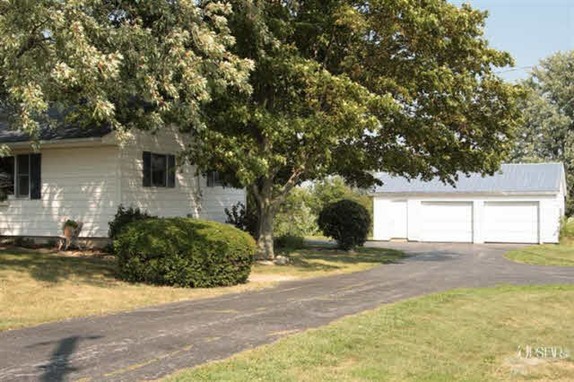 4341 North 100 East Decatur, IN 46733 - Photo 6 of 25