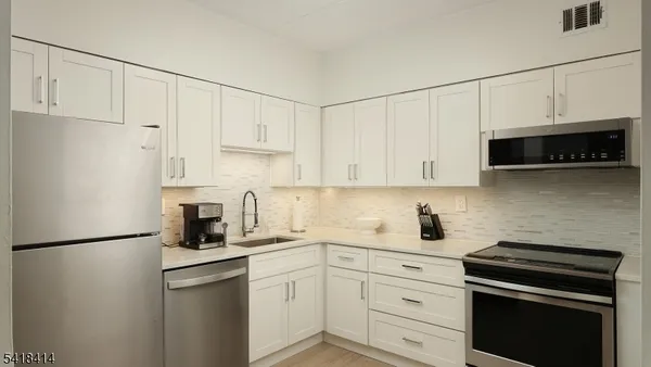 $599,000 | 22 Riverside Drive, Unit B 7, Cranford, NJ 07016