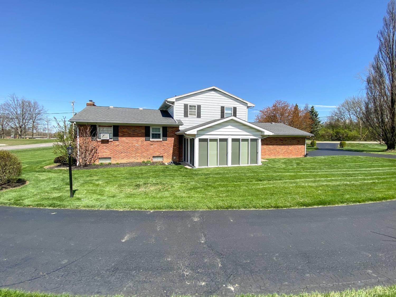 477 West Lytle-Five Points Road Springboro, OH 45066 - Photo 3 of 44 Gallery Image 3