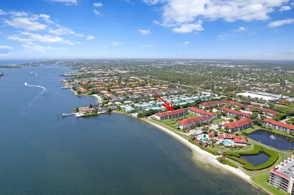 $305,000 | 110 Half Moon Circle, Unit D1, Hypoluxo, FL 33462