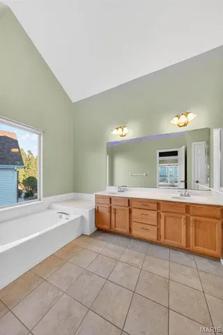 $289,900 | 3811 Halter Court, Florissant, MO 63034