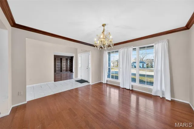 $289,900 | 3811 Halter Court, Florissant, MO 63034