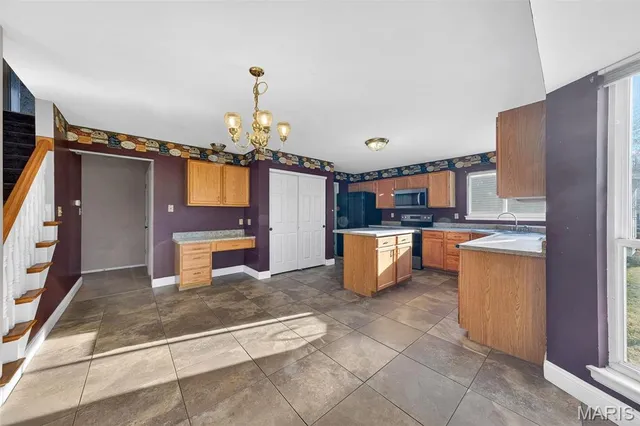 $289,900 | 3811 Halter Court, Florissant, MO 63034