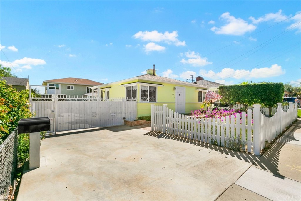 4030 East Ransom Street Long Beach, CA 90804 - Photo 1 of 1 Front Angle Left