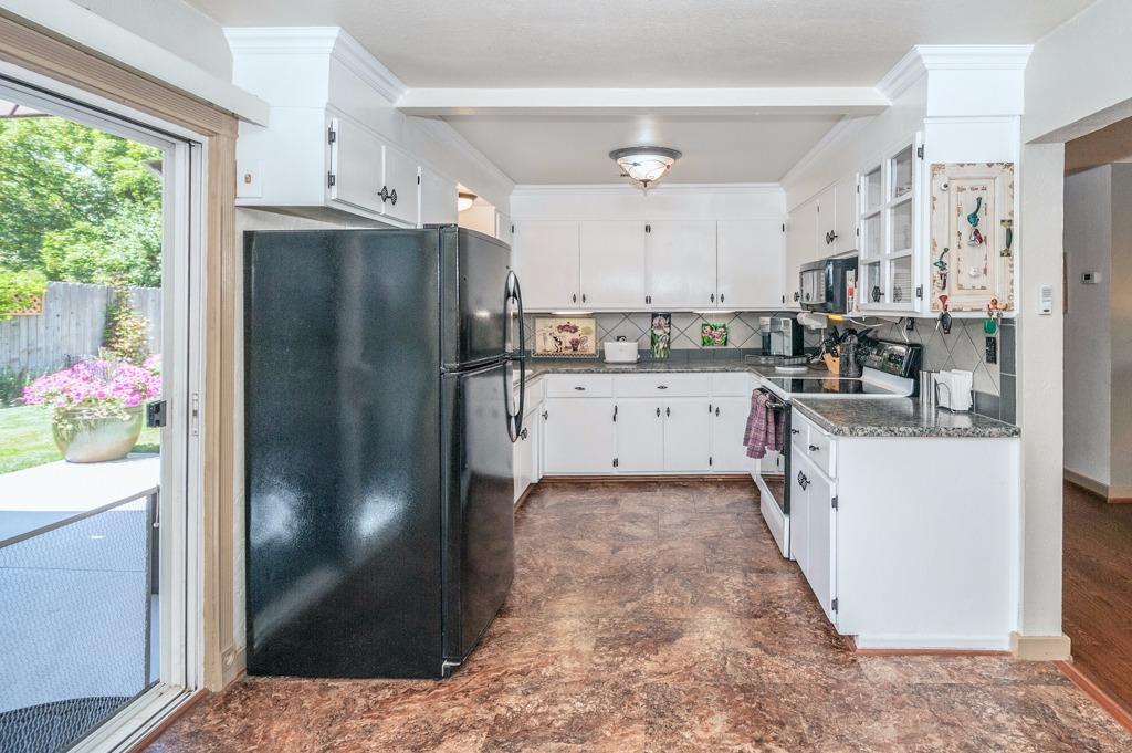 2235 Springbrook Road Medford, OR 97504 - Photo 18 of 31 Additional Photo