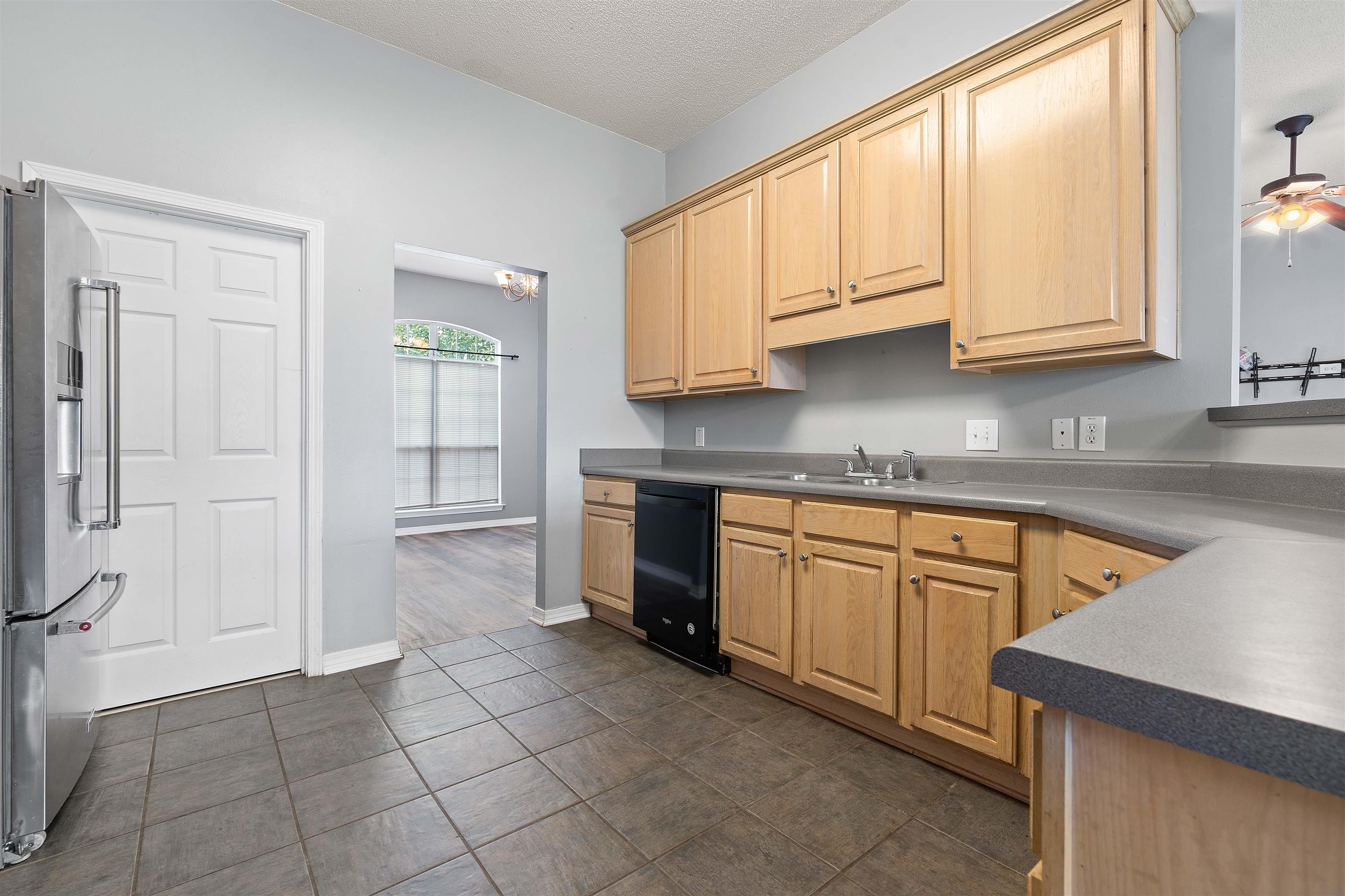 8434 Carousel Court Daphne, AL 36526 - Photo 11 of 30