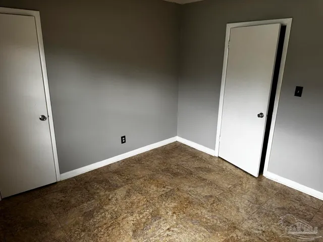 $1,100 | 1460 Bakalane Court, Unit A, Pensacola, FL 32504