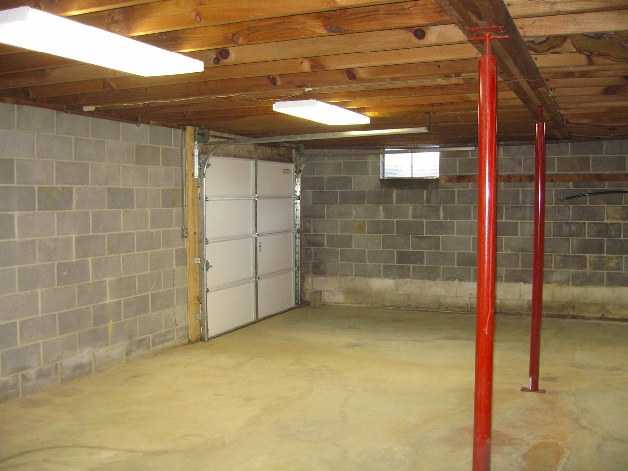 2555 Bradshaw Road Elliston, VA 24087 - Photo 22 of 29 21_basement