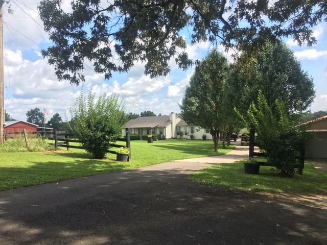 3343 Knight Road Woodlawn, TN 37191 - Photo 2 of 29 Home has so much to offer with 3 bed, 2 bath, sun room and pool.