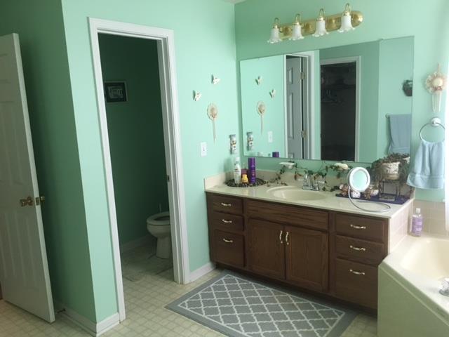 3343 Knight Road Woodlawn, TN 37191 - Photo 11 of 29 Master bath.