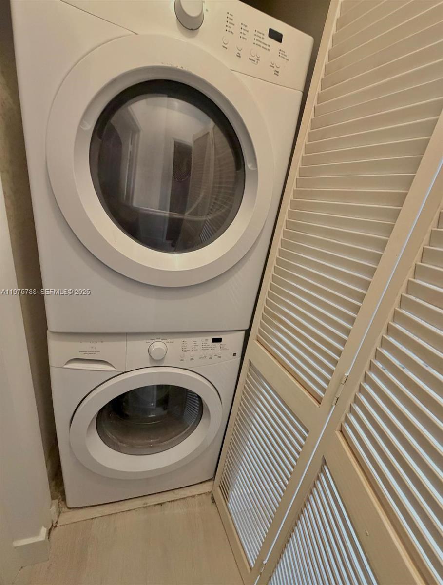 11269 Southwest 231st Lane Miami, FL 33170 - Photo 14 of 19 a utility room with dryer and washer