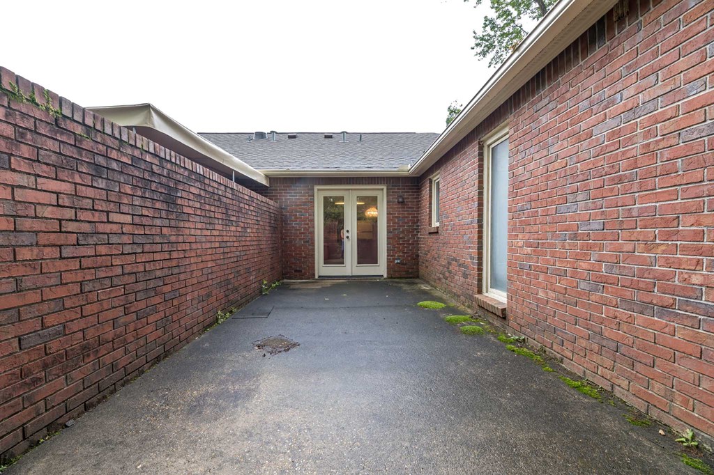 4151 Anglin Road, Unit 6A Columbus, GA 31907 - Photo 10 of 22 Patio off of kitchen