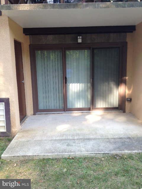 11601 Stoneview Square, Unit 1B Reston, VA 20191 - Photo 14 of 29 Exterior (Rear)