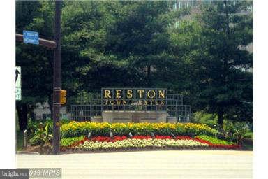 11601 Stoneview Square, Unit 1B Reston, VA 20191 - Photo 16 of 29 Community