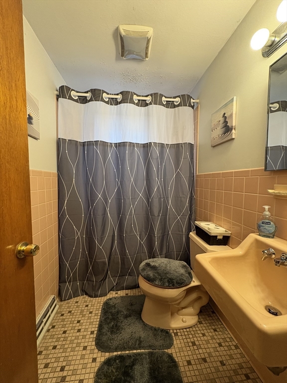 18 Brewster Road Randolph, MA 02368 - Photo 11 of 23