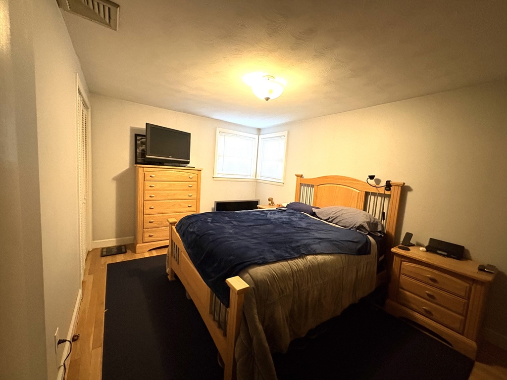 18 Brewster Road Randolph, MA 02368 - Photo 8 of 23