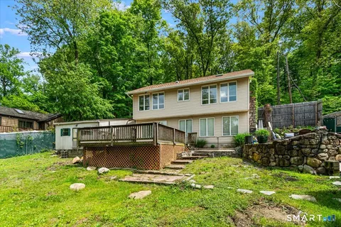 $589,000 | 4 Candlewood Birches, Brookfield, CT 06804