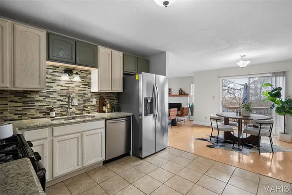 $260,000 | 1323 Tahoe Valley Court, Ballwin, MO 63021
