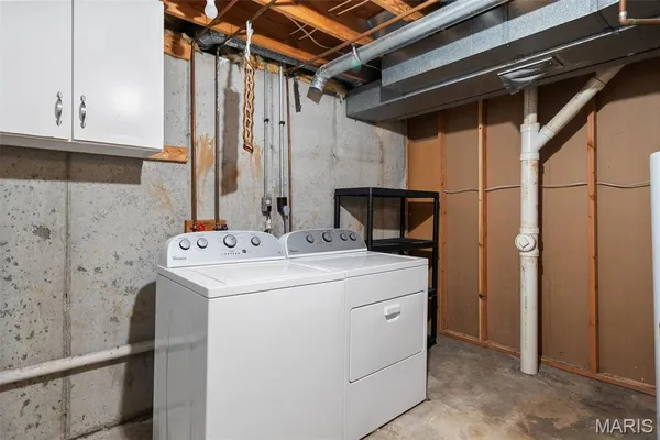 $260,000 | 1323 Tahoe Valley Court, Ballwin, MO 63021