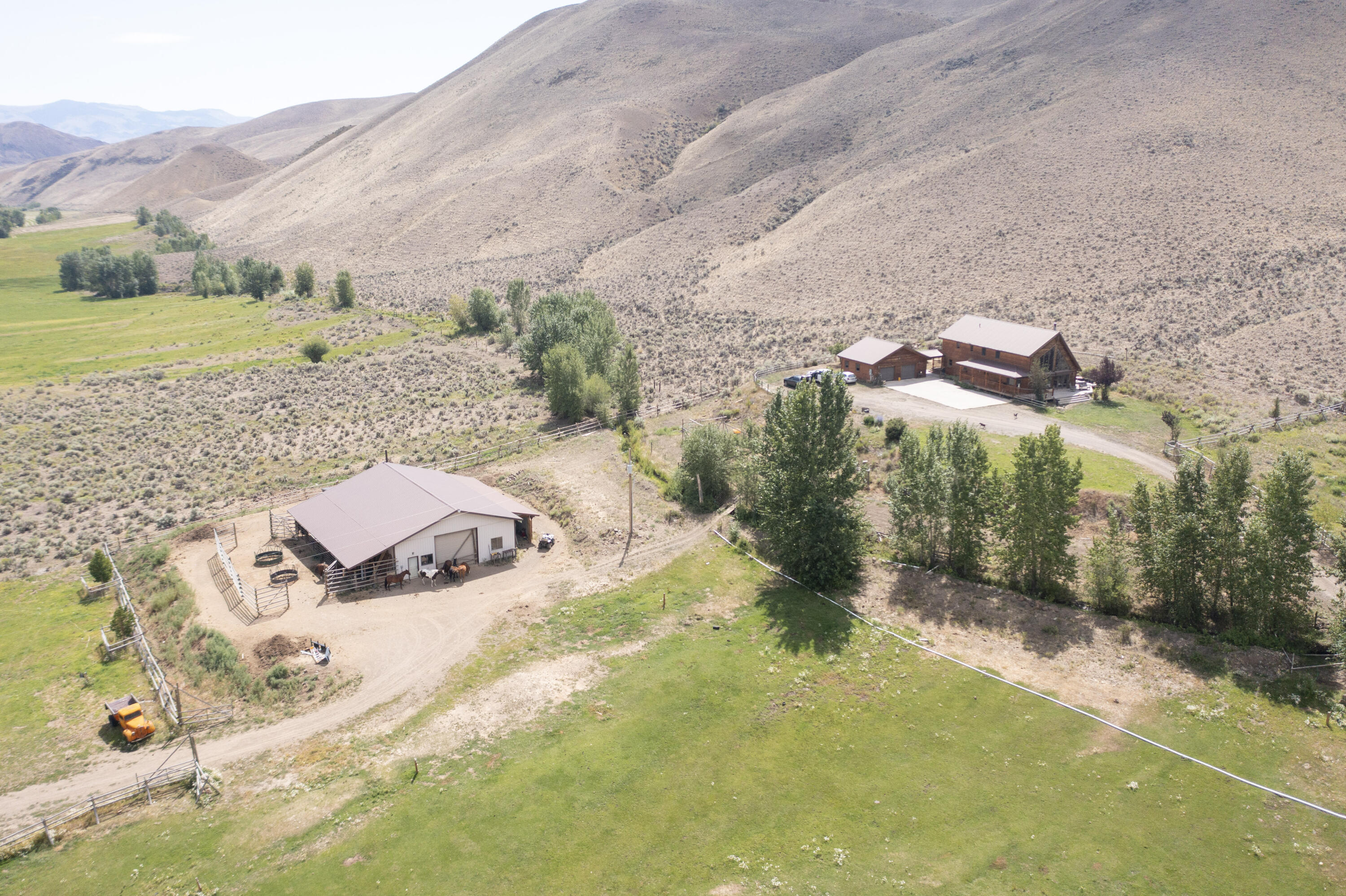9885 Challis Creek Rd, Challis