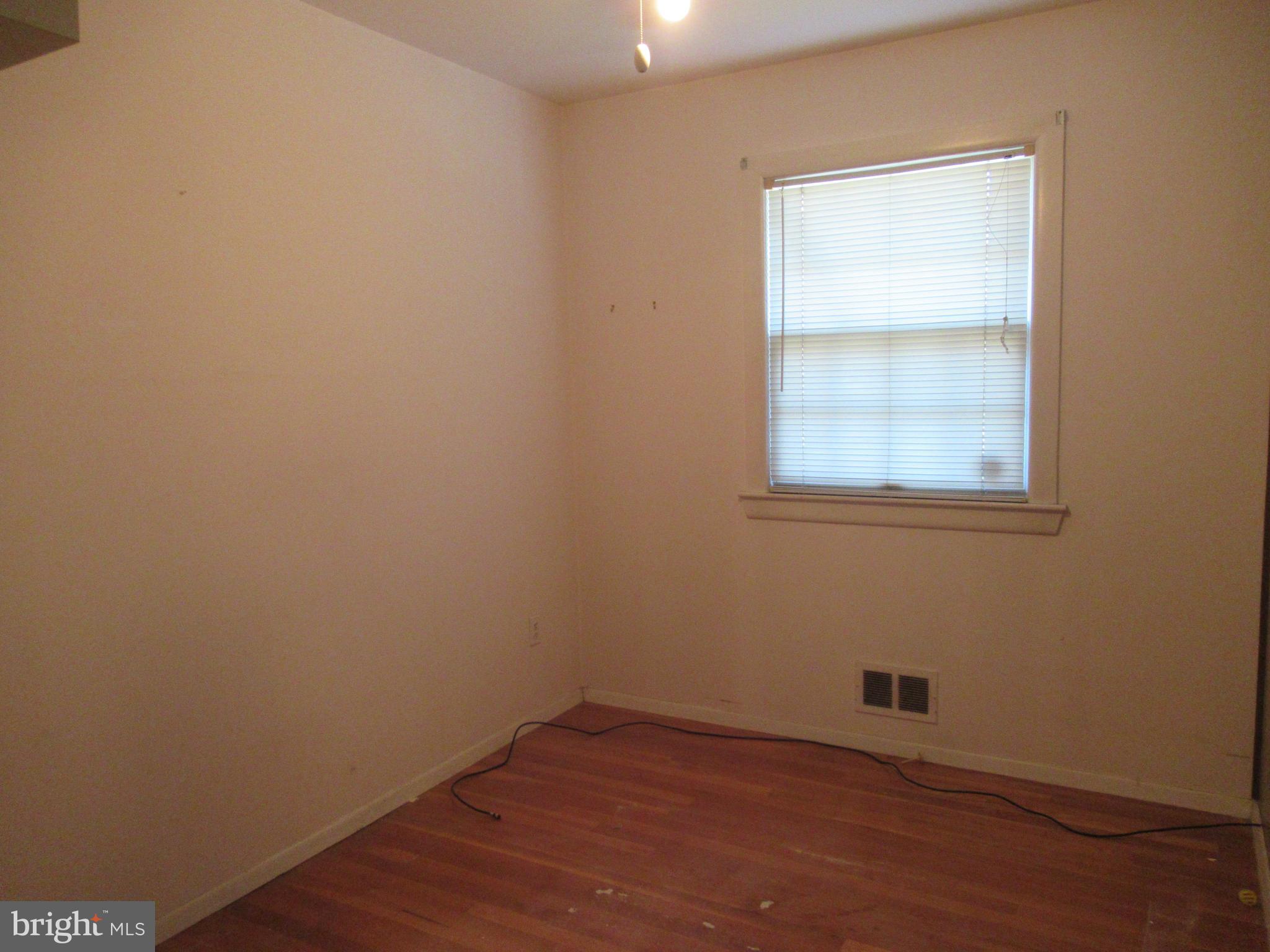 6917 Elbrook Road Hyattsville, MD 20784 - Photo 12 of 17 Br3