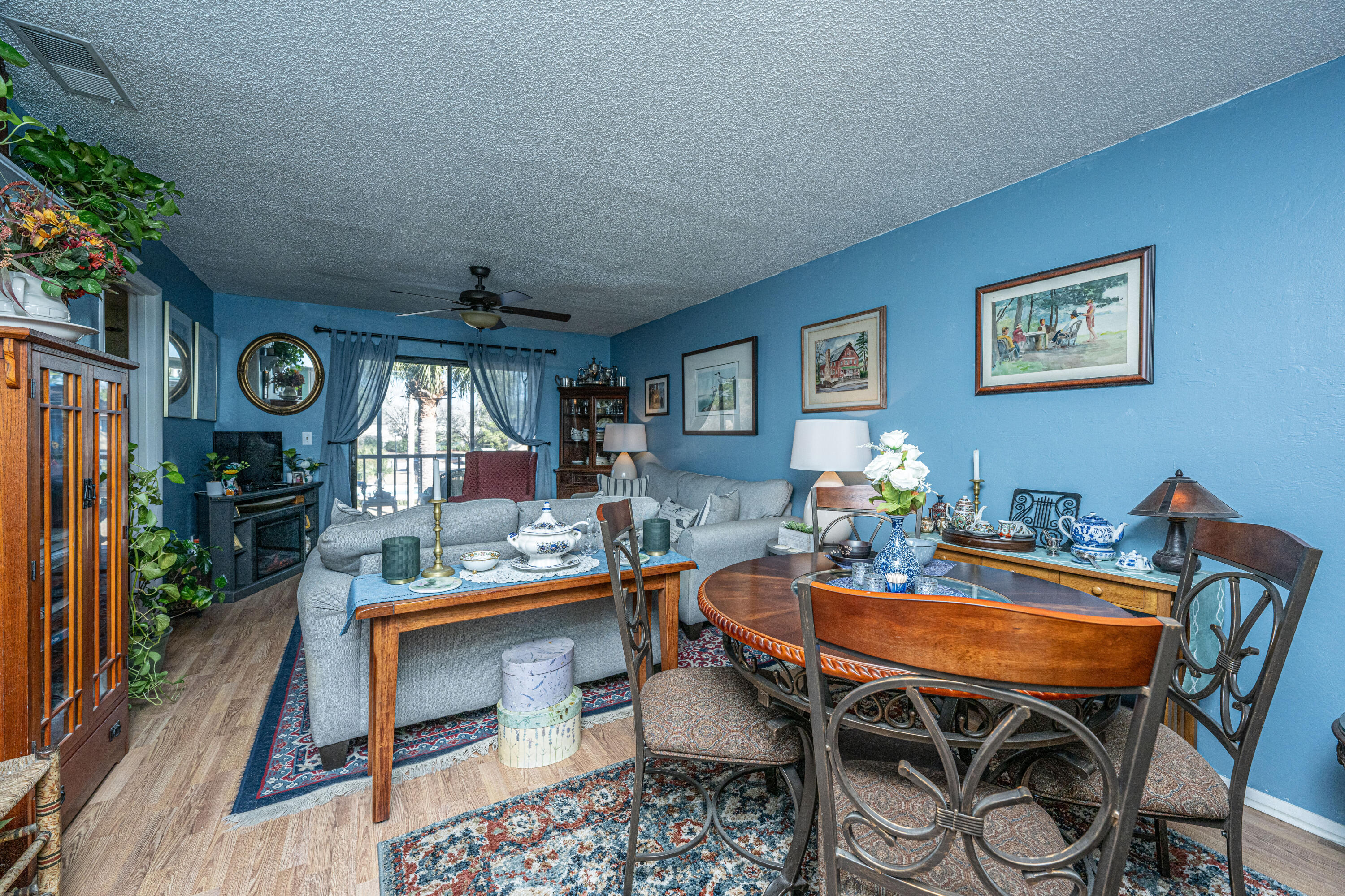 2178 Bees Ferry Road, Unit G Charleston, SC 29414 - Photo 6 of 16 Dove dining
