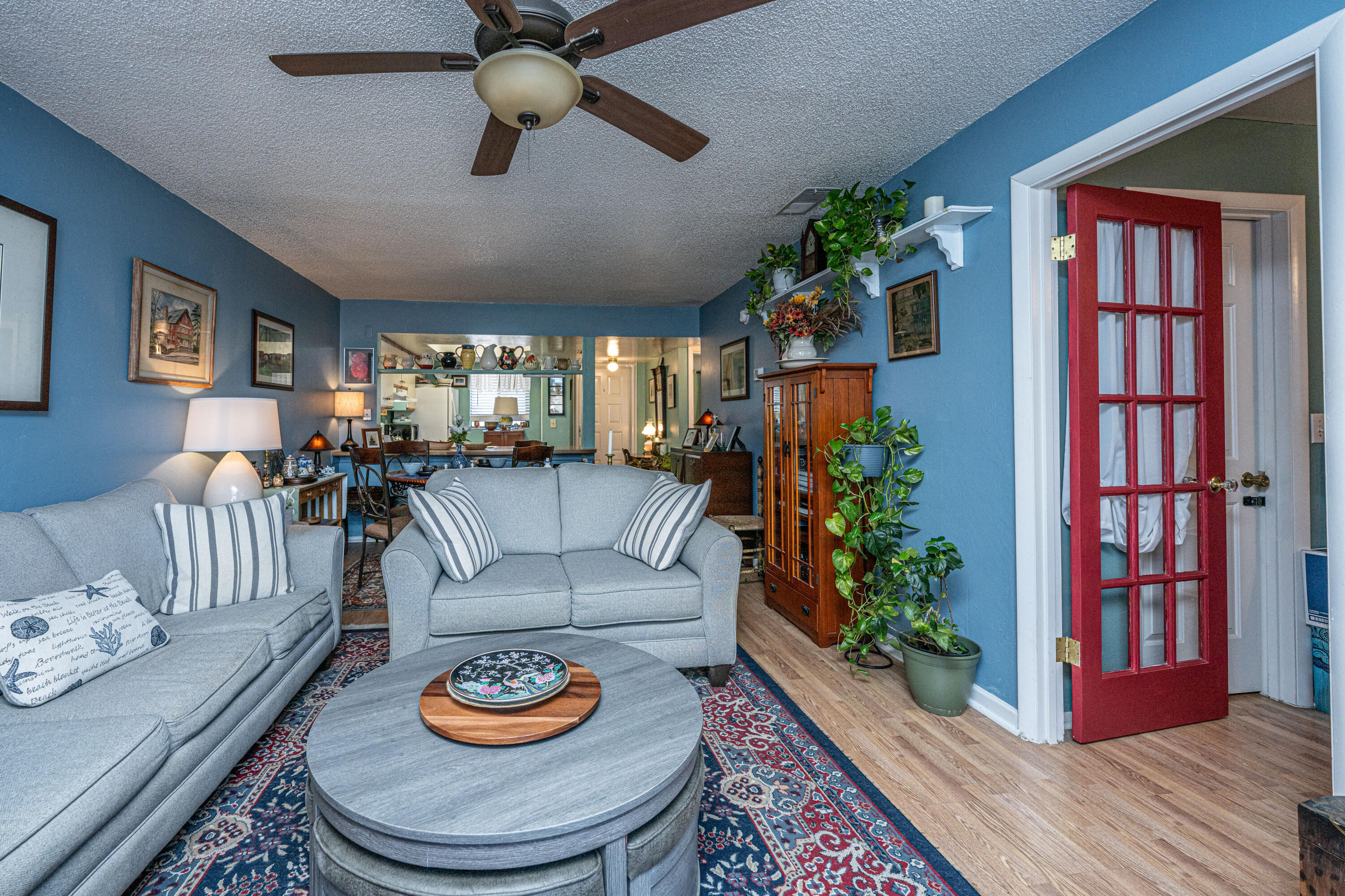 2178 Bees Ferry Road, Unit G Charleston, SC 29414 - Photo 8 of 16 Dove living4