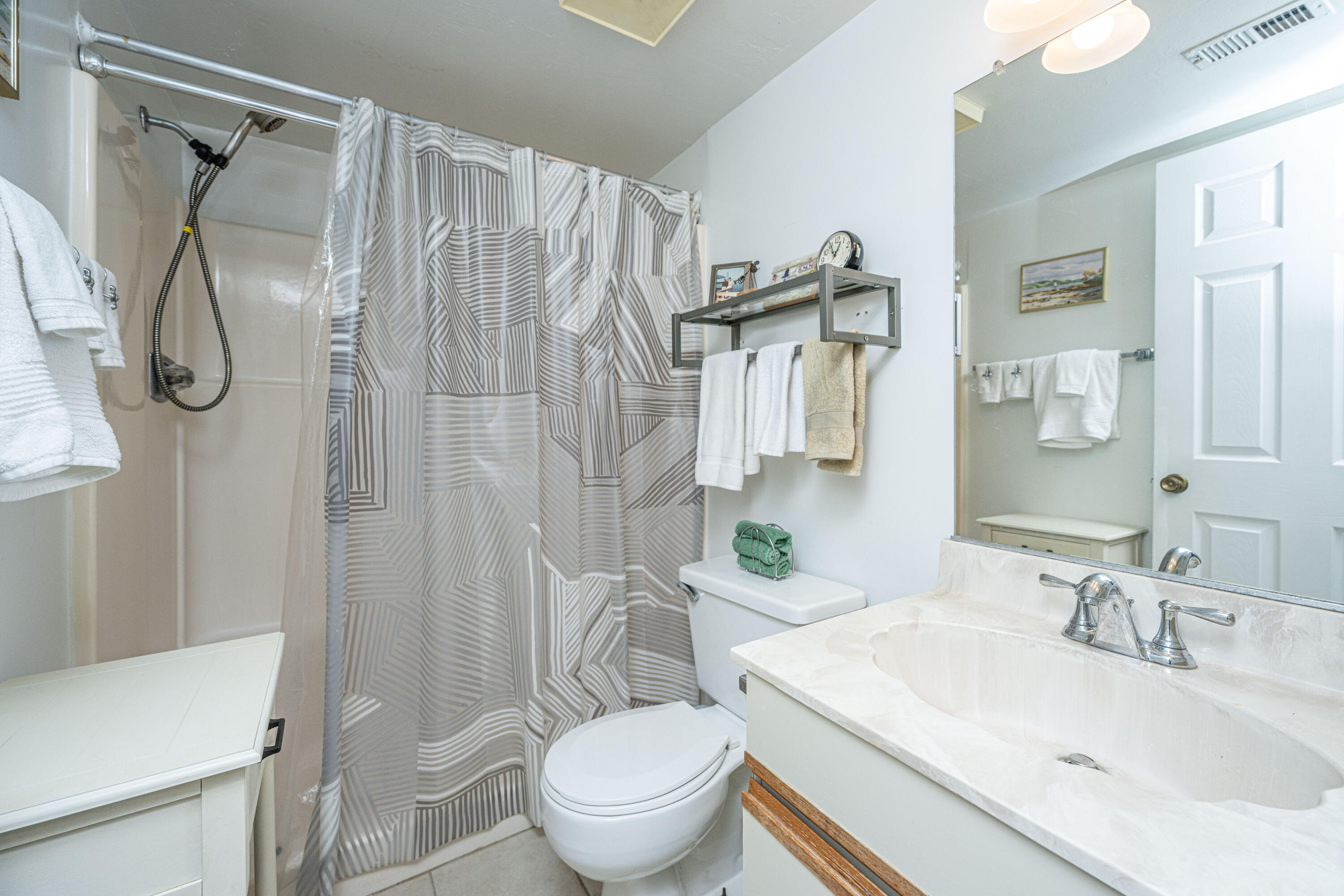 2178 Bees Ferry Road, Unit G Charleston, SC 29414 - Photo 10 of 16 Dove master ba