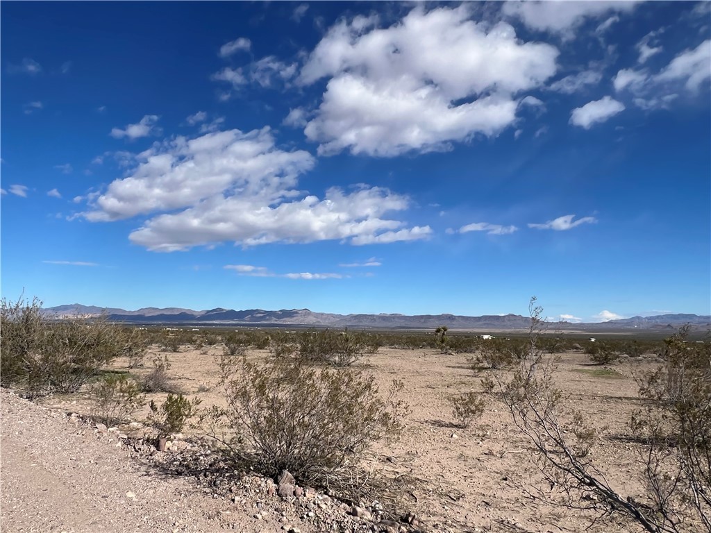3948 Garnet Road Golden Valley, AZ 86413 - Photo 14 of 20 Gallery Image 14