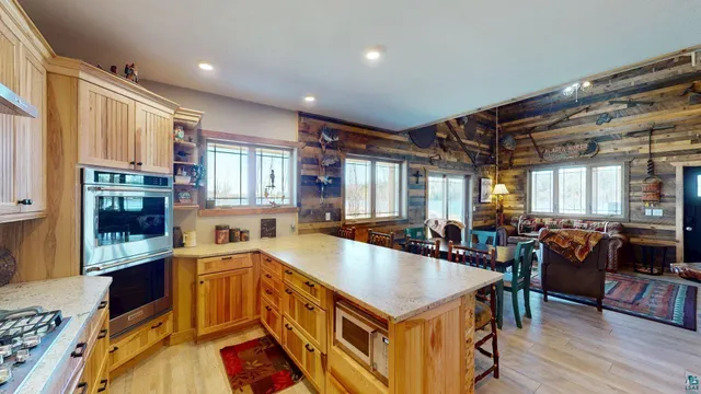 $1,325,000 | 7498 Bayside Drive, Crane Lake, MN 55725