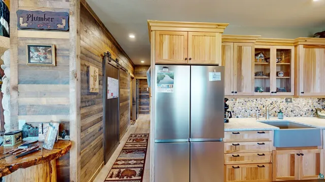 $1,325,000 | 7498 Bayside Drive, Crane Lake, MN 55725