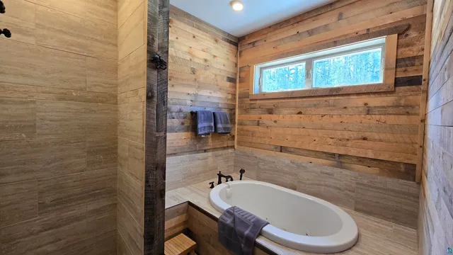 $1,325,000 | 7498 Bayside Drive, Crane Lake, MN 55725