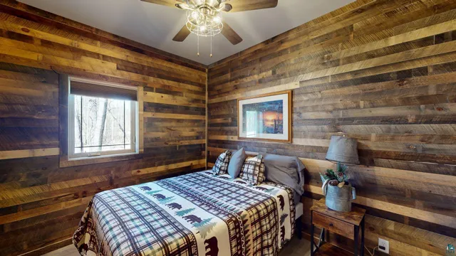 $1,325,000 | 7498 Bayside Drive, Crane Lake, MN 55725