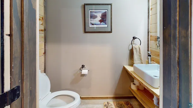 $1,325,000 | 7498 Bayside Drive, Crane Lake, MN 55725