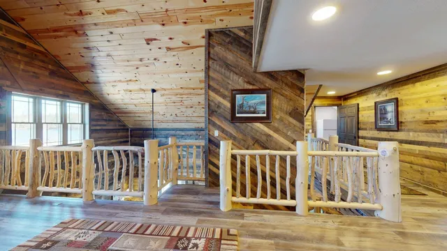 $1,325,000 | 7498 Bayside Drive, Crane Lake, MN 55725