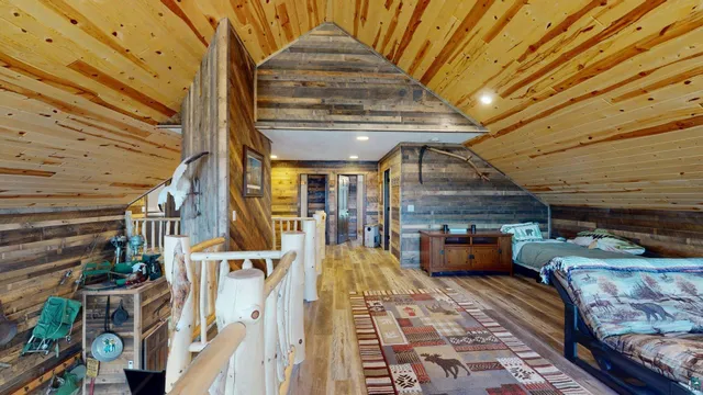 $1,325,000 | 7498 Bayside Drive, Crane Lake, MN 55725