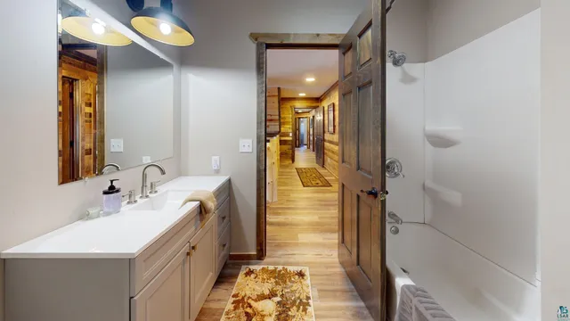 $1,325,000 | 7498 Bayside Drive, Crane Lake, MN 55725