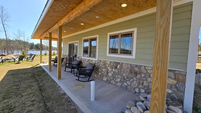 $1,325,000 | 7498 Bayside Drive, Crane Lake, MN 55725