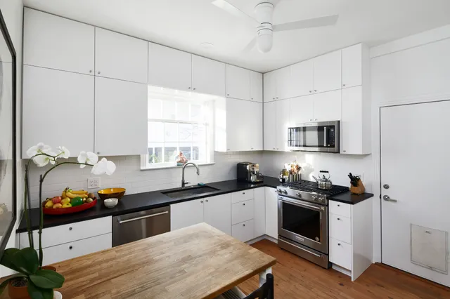 $3,250 | 902 West Mary Street, Unit 1, Austin, TX 78704