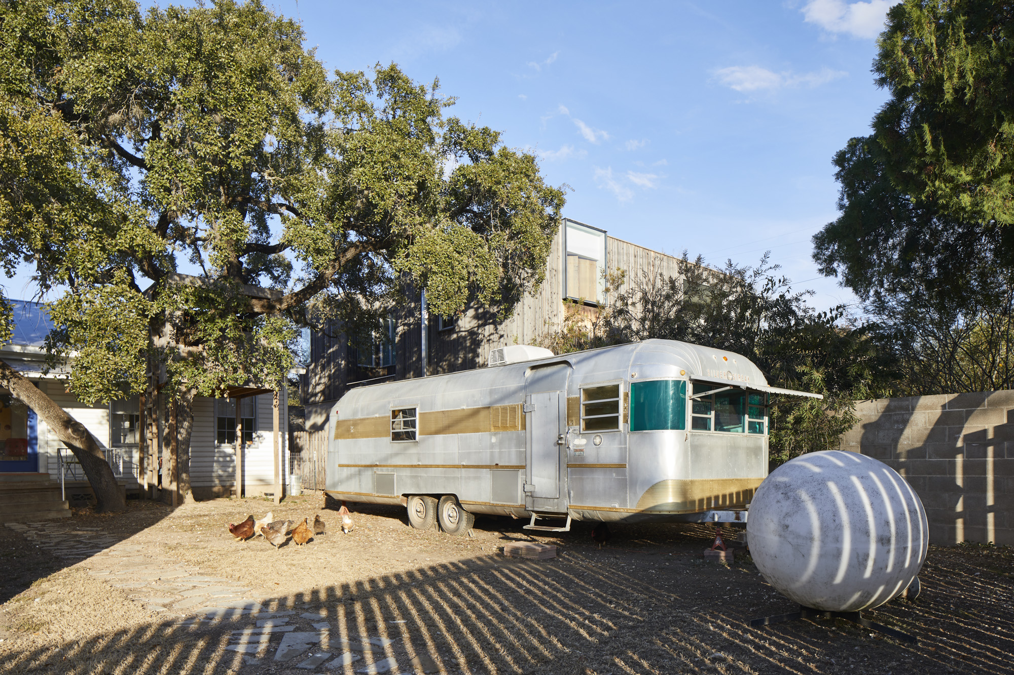902 West Mary Street, Unit 1 Austin, TX 78704 - Photo 14 of 16 Back of house