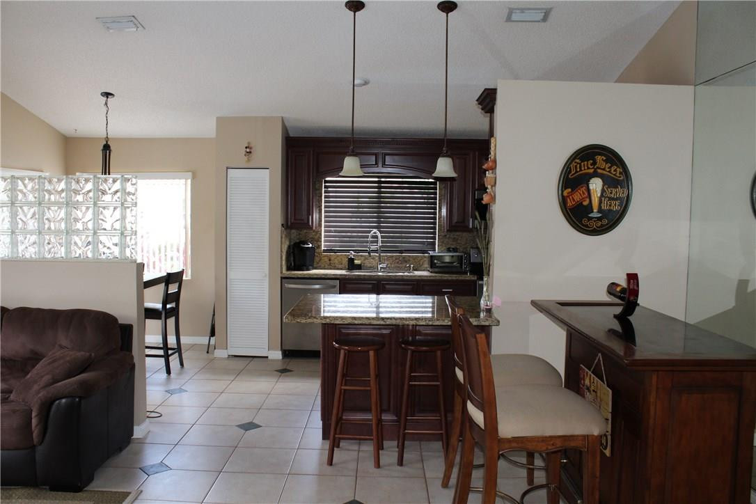 22351 Overture Circle Boca Raton, FL 33428 - Photo 6 of 24 Photo 6