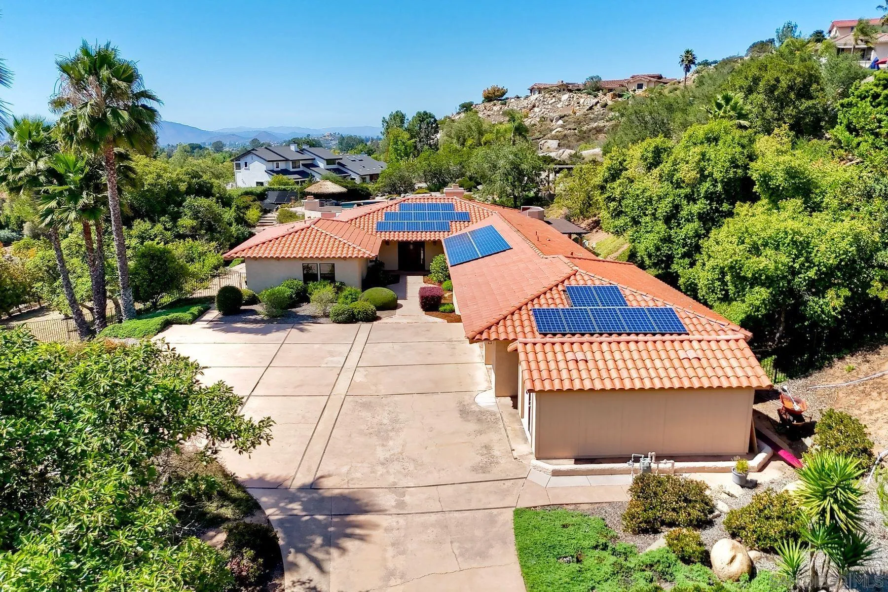 13154 Glen Circle Road Poway, CA 92064 - Photo 2 of 66