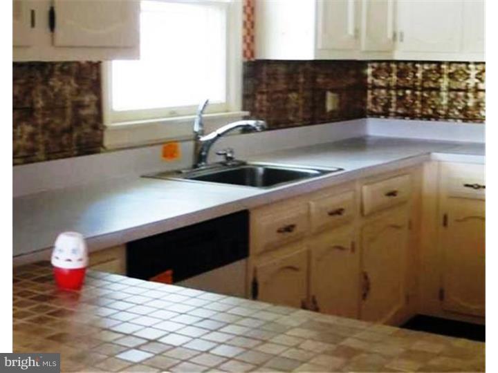 19 Sycamore Access Road Manahawkin, NJ 08050 - Photo 3 of 8 Gallery Image 3