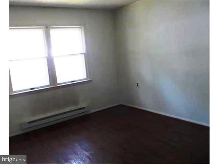 19 Sycamore Access Road Manahawkin, NJ 08050 - Photo 4 of 8 Gallery Image 4