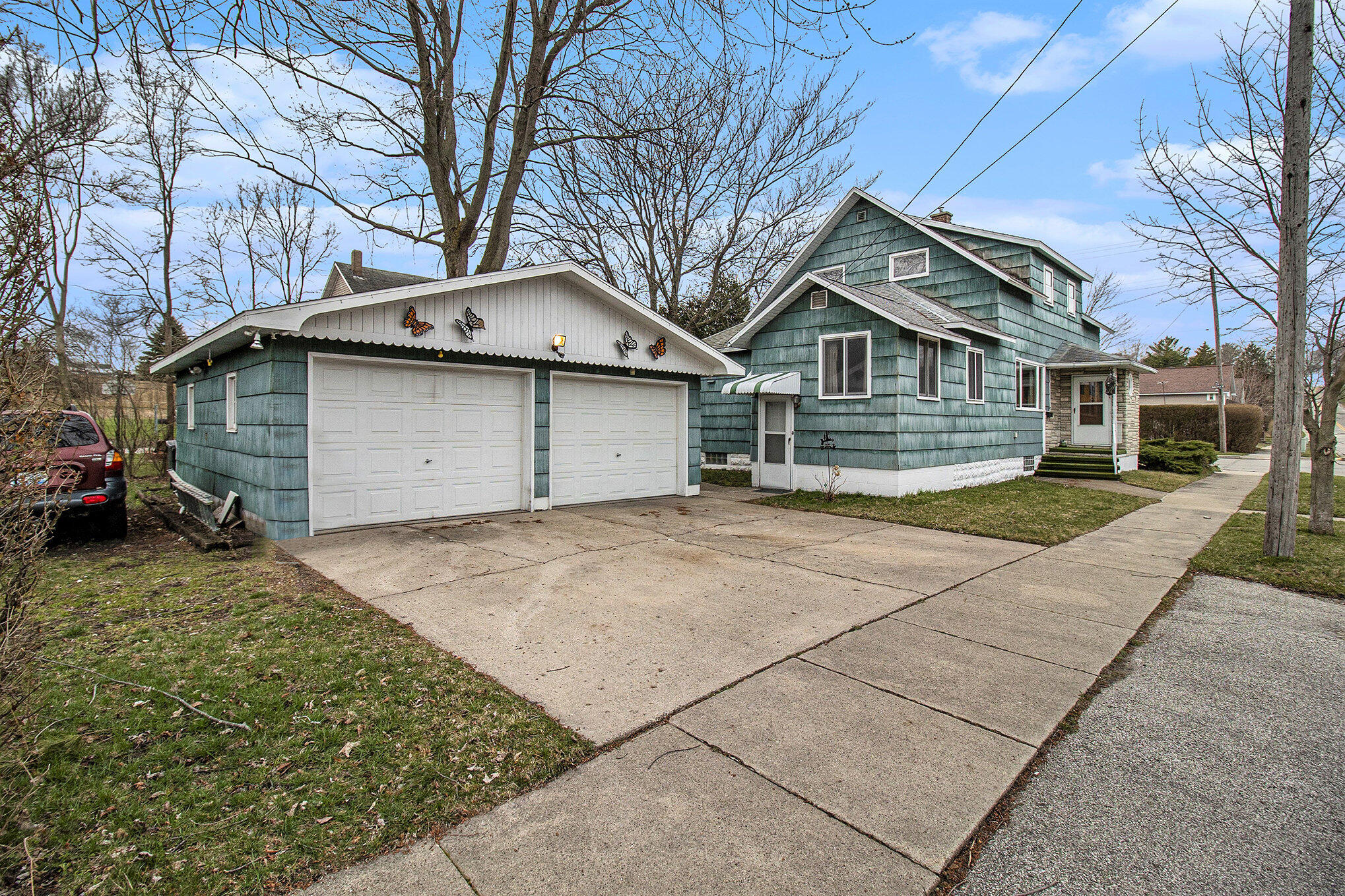 801 Ramsdell Street Manistee, MI 49660 - Photo 4 of 26 015_625a4586_0