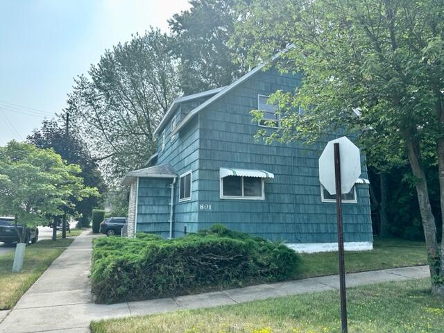801 Ramsdell Street Manistee, MI 49660 - Photo 5 of 26 IMG_4818
