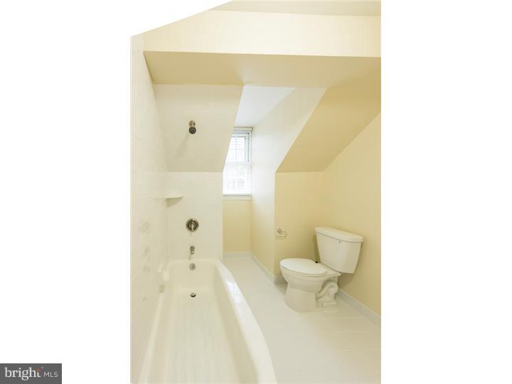 123 Edgewood Road Wilmington, DE 19803 - Photo 16 of 25 Bathroom