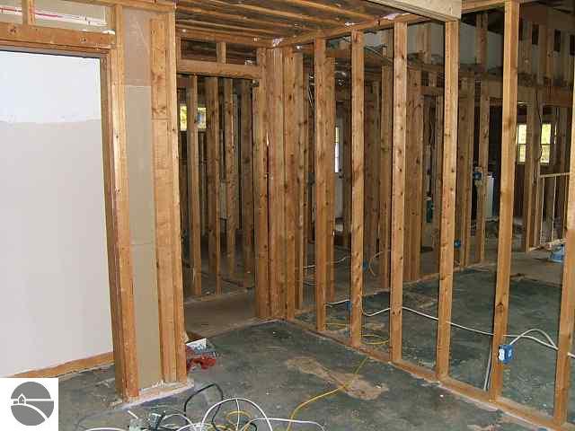 1700341-4.JPG