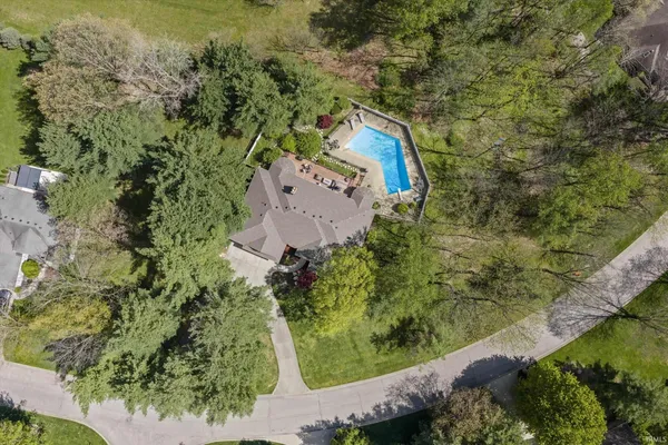 $750,000 | 58732 River Forest Drive, Goshen, IN 46528