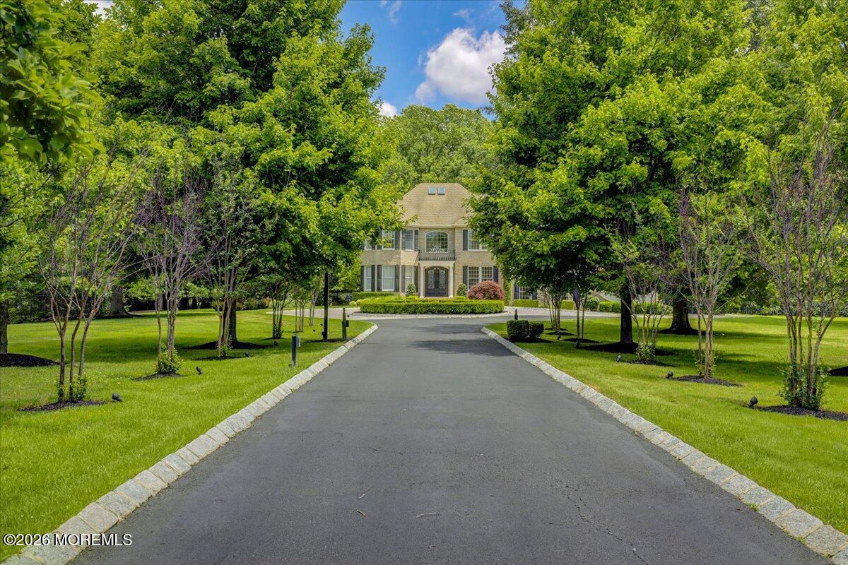 422 Everett Road Lincroft, NJ 07738 - Photo 7 of 92 15-Driveway